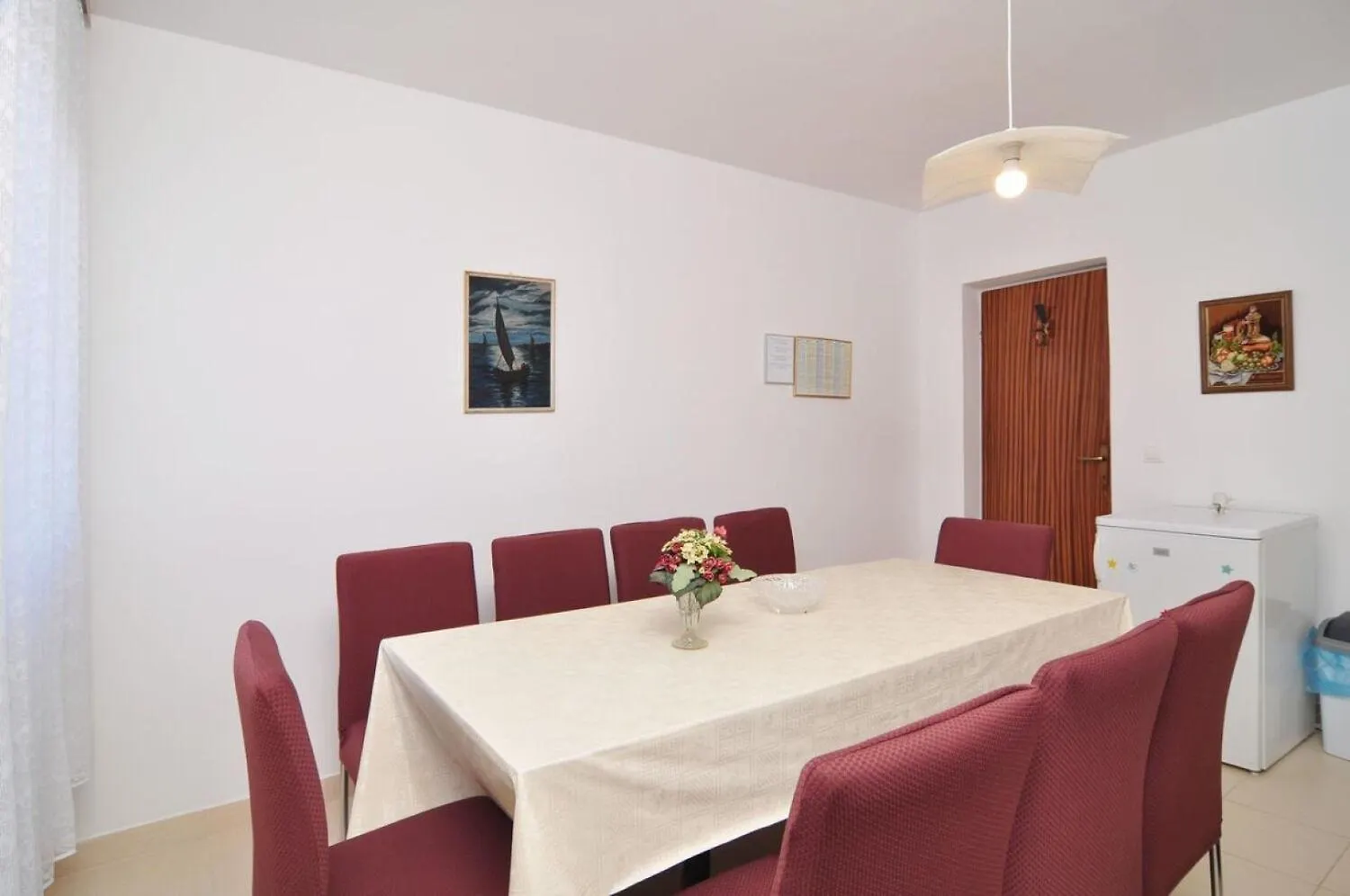 Apartments Snjeska - 20M From Sea Seget Vranjica